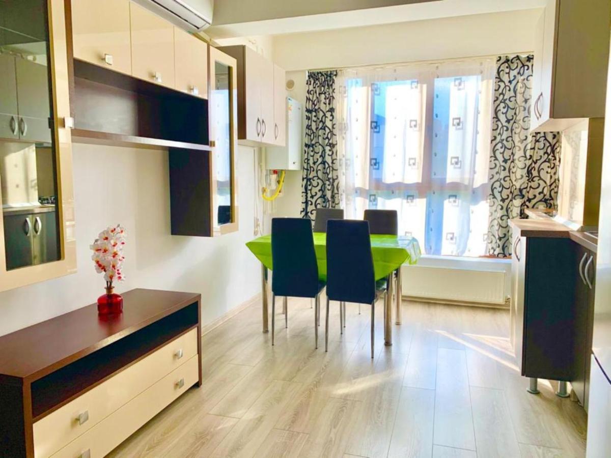 ياش Elyse Comfortable Apartment Close To Palas Mall المظهر الخارجي الصورة