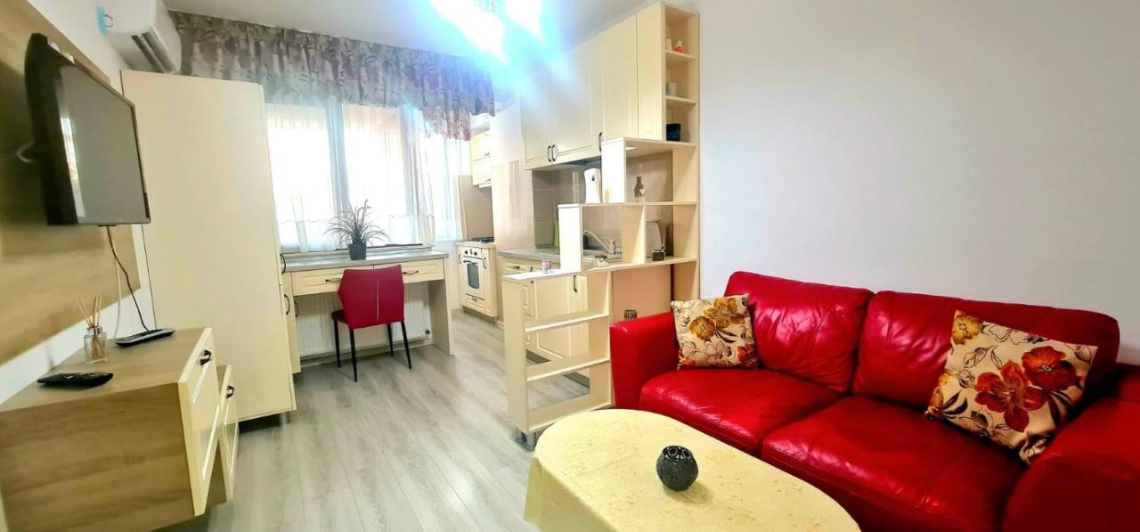 ياش Elyse Comfortable Apartment Close To Palas Mall المظهر الخارجي الصورة